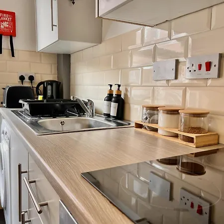 Cosy 1 Bedroom Apartment Next To Winter Gardens With Free On-Site Parking, Blackpool Esterno foto